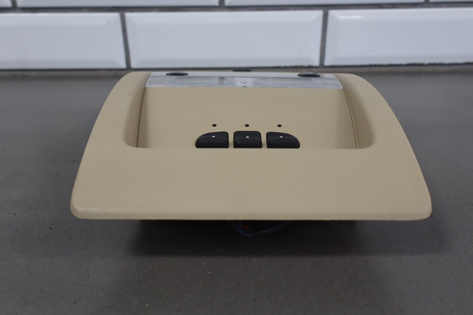 2011 Chevrolet Suburban 1500- Front Console