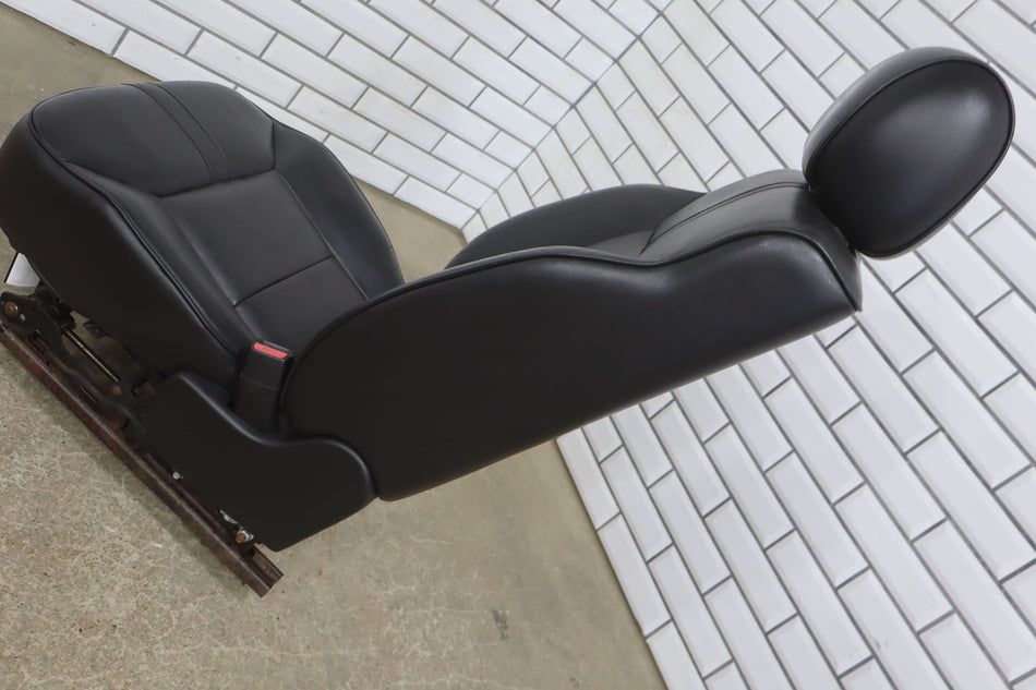 2008 Hummer H2- Front Seat