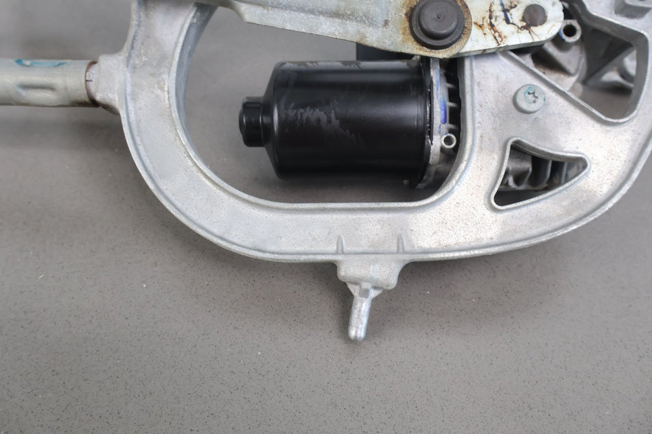 2017 Tesla X- Wiper Linkage