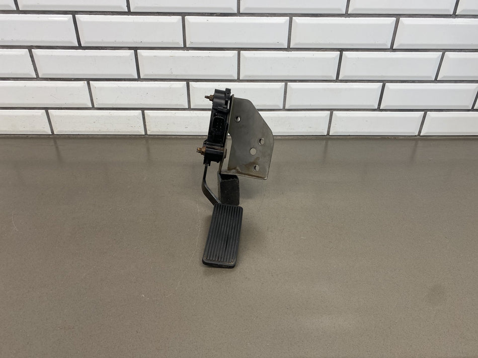 05-07 Ford F250 F350 Super Duty Accelerator Gas Pedal Assembly OEM