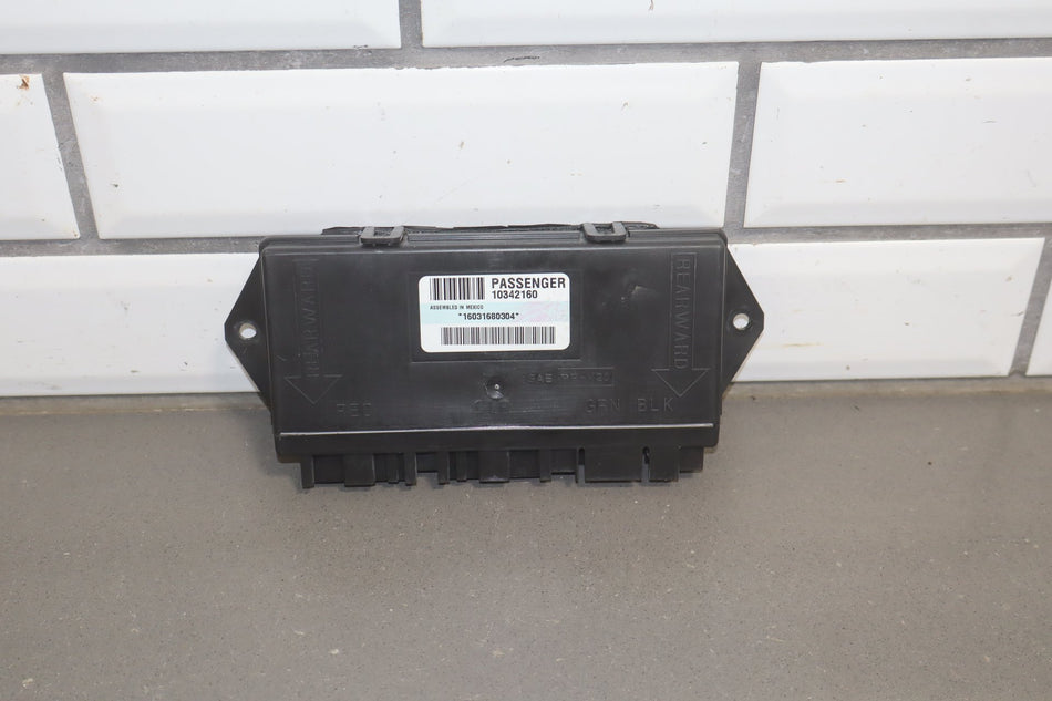 2000-2004 Chevrolet Corvette C5 Right Passenger Door Control Module 10342160