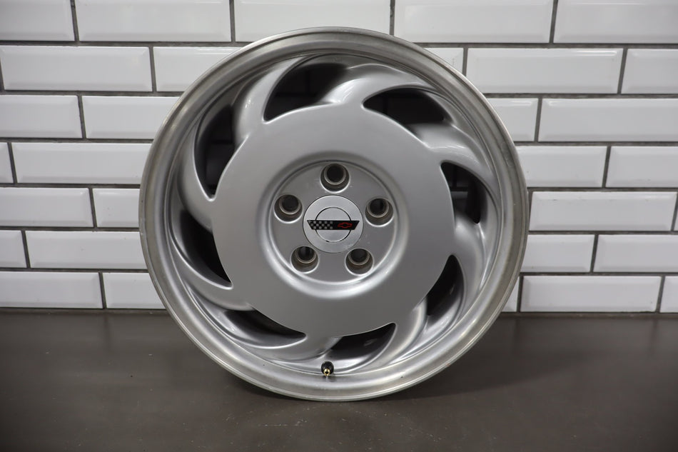 1991-1996 Chevrolet Corvette C4 17x9.5 Left Directional Wheel Sawblade