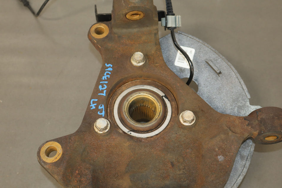 2009 Chevrolet Suburban 1500- SPINDLE KNUCKLE FRONT
