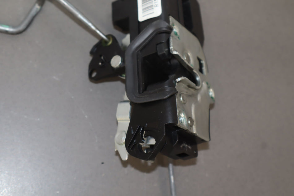 2006 Hummer H2- Right Front Door Latch