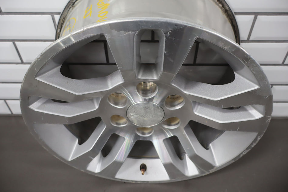 2012 GMC Yukon XL 1500 Wheel OEM