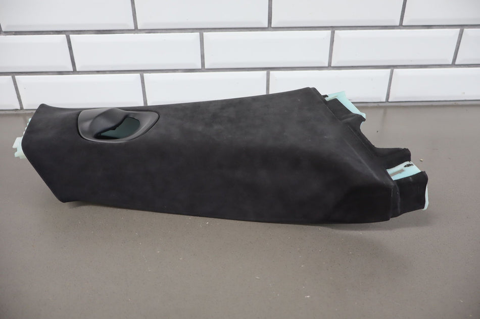 2016 Tesla Model S- Right B Pillar