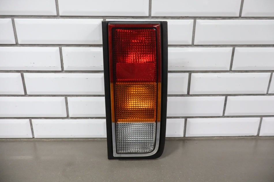 2005-2009 Hummer H2 Right Tail Light 25874014 OEM