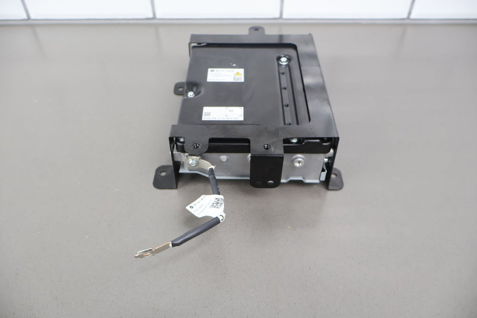 22-24 Rivian R1T Power Inverter / Converter OEM (PT00000554) 9K Miles