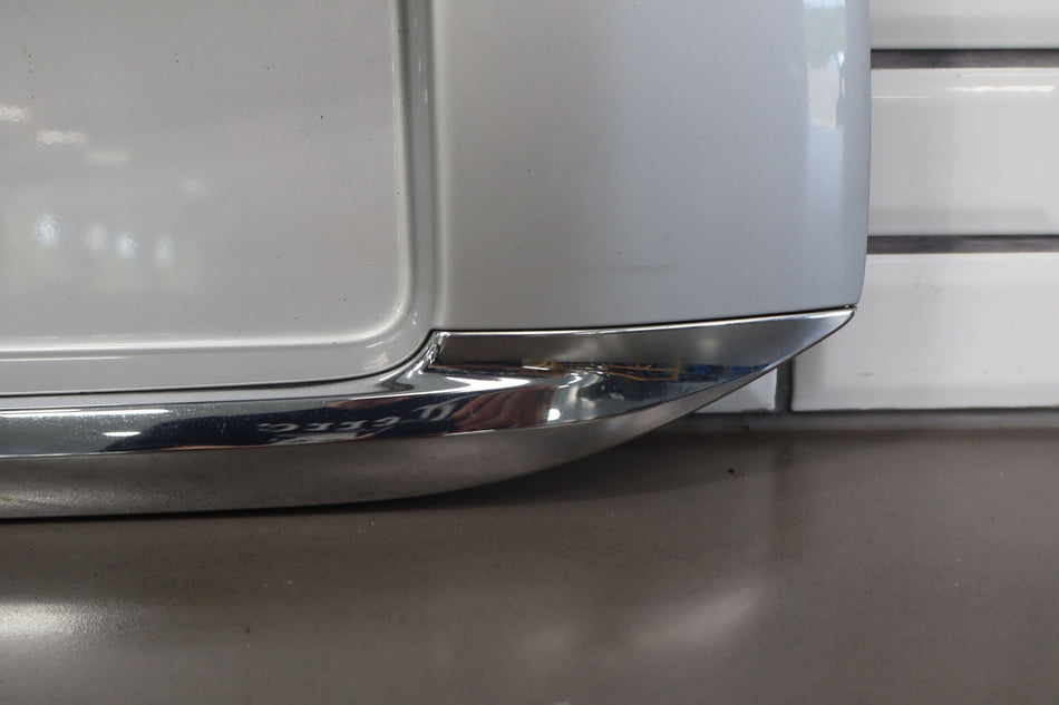 2013 Lexus GX460- Tail Finish Panel