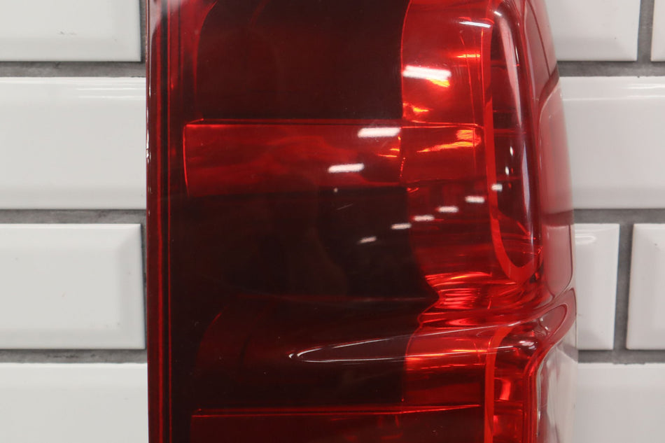 2007 Chevrolet Avalanche- TAIL LIGHT ASSEMBLY