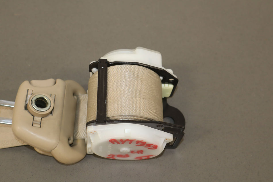 2000 Toyota Land Cruiser- Rear Seat Belt