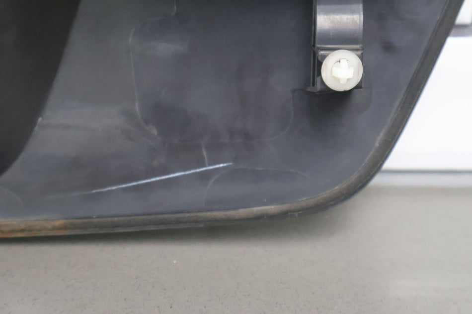 2006 Lexus GX470- Tail Finish Panel