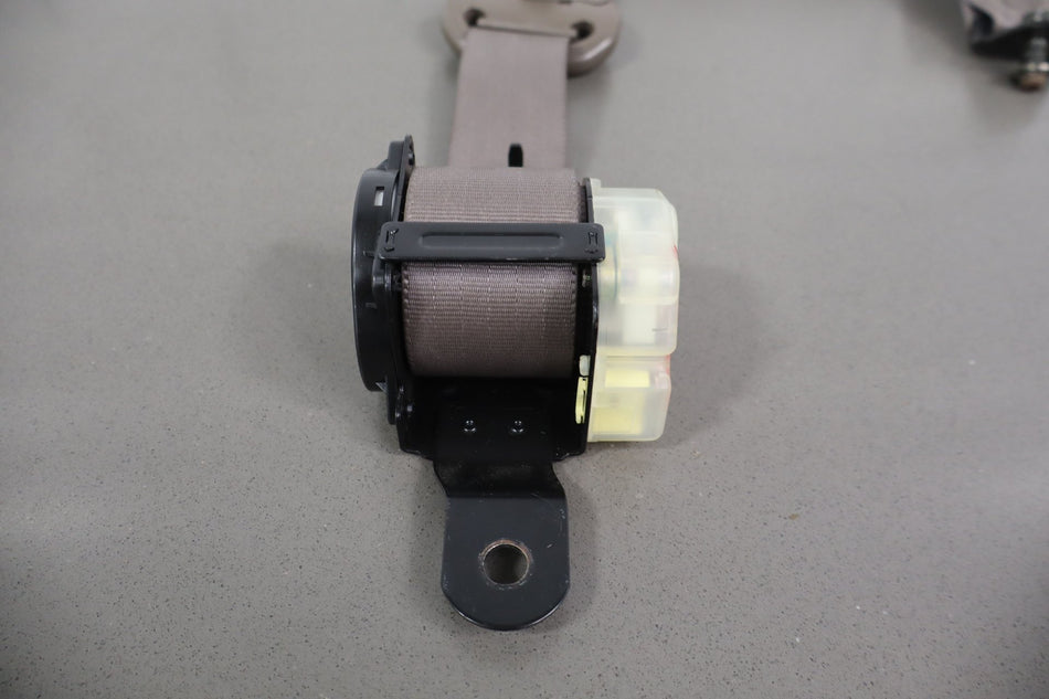 1997 Lexus LX450- Rear Seat Belt