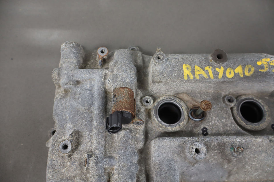 2010 Toyota FJ Cruiser- Valve Cover