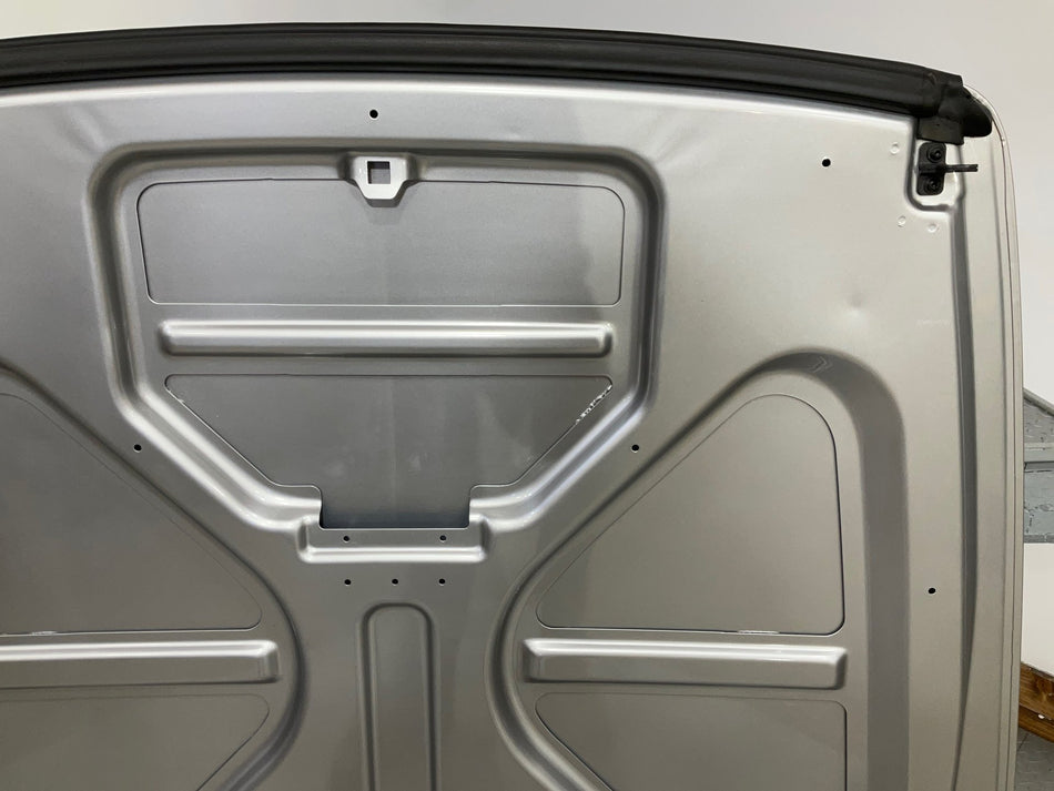 2004 Chevrolet SSR- Tonneau Cover