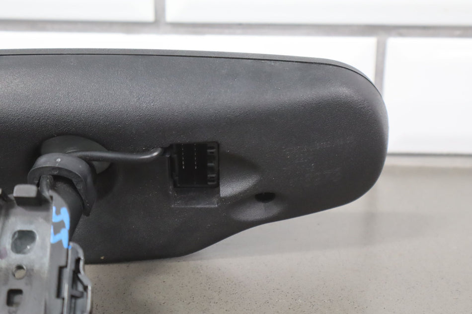 2004 Chevrolet Suburban 1500- Rear View Mirror