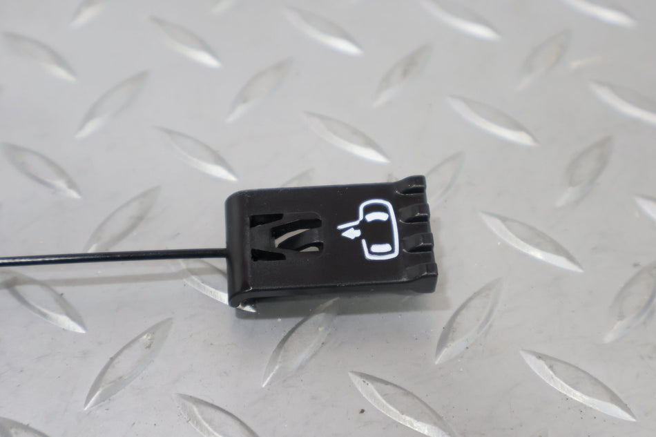 2010 Chevrolet Corvette- Left Front Door Latch