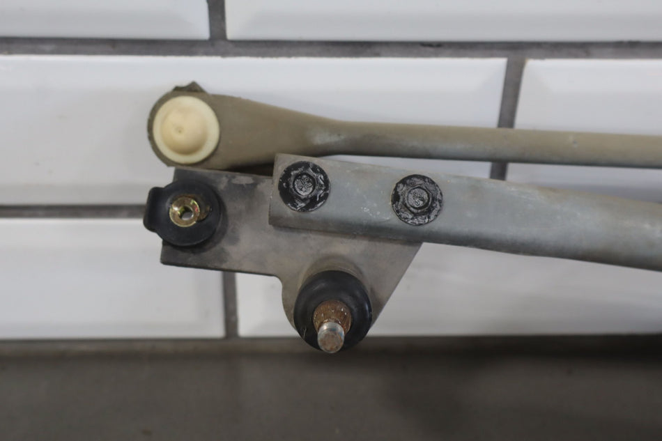 2002 GMC Sierra 2500- Wiper Linkage