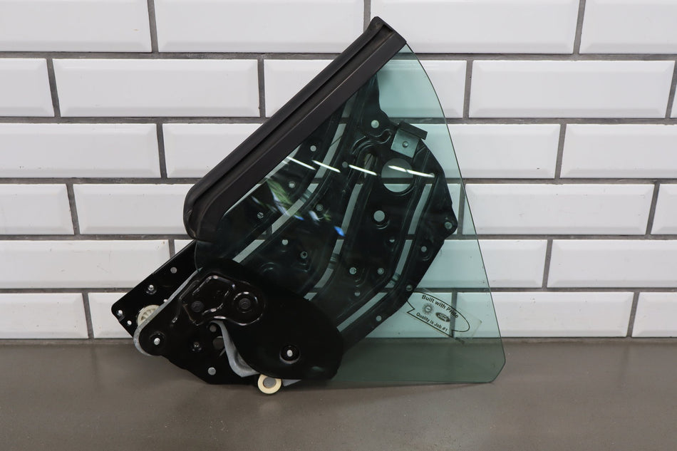 2005-2009 Ford Mustang Convertible Left Quarter Window 6R3Z7629711A OEM
