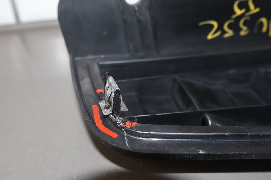 03-09 Hummer H2 Passenger Right Tail Light Upper Trim Panel / Molding *Repaired*