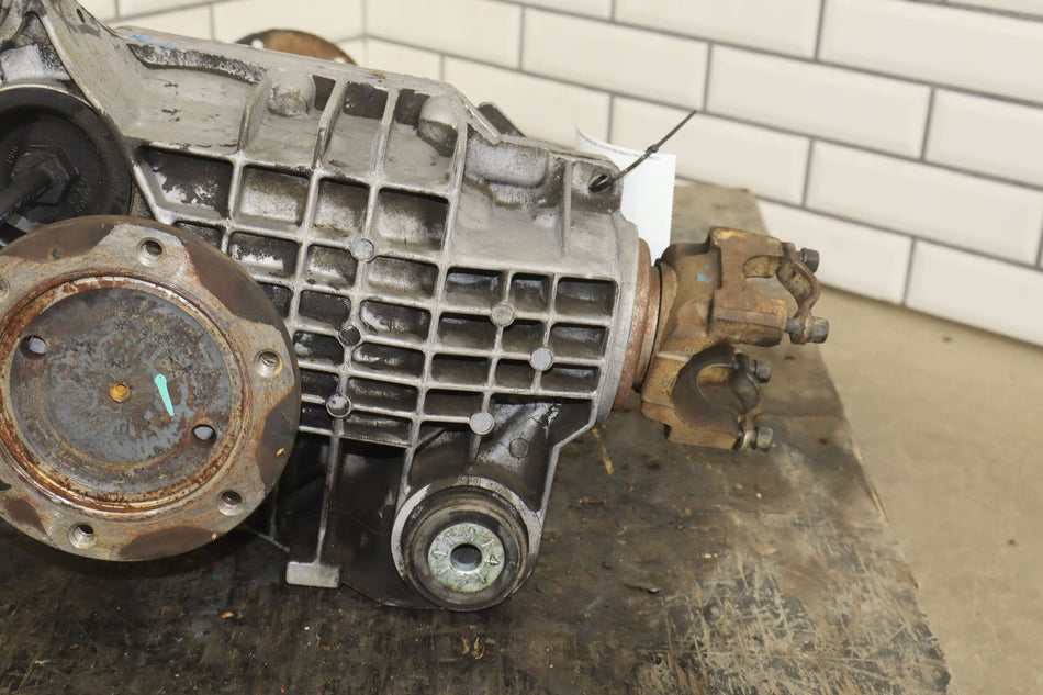 2000 Cadillac Escalade- Differential Carrier Assembly