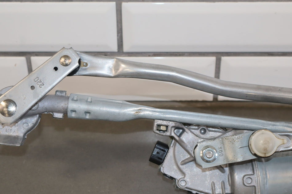 2018 Chrysler Pacifica- Wiper Linkage