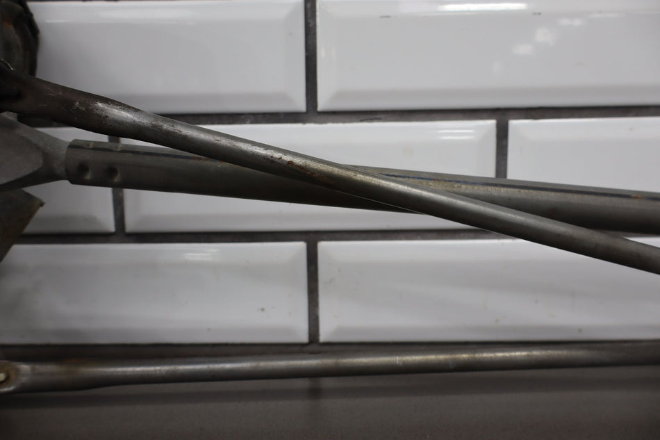 2005 Chevrolet Corvette C6- Wiper Motor