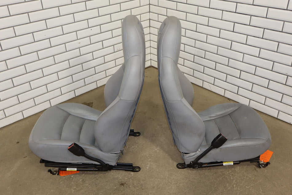 2005 Chevrolet Corvette C6- Front Seat