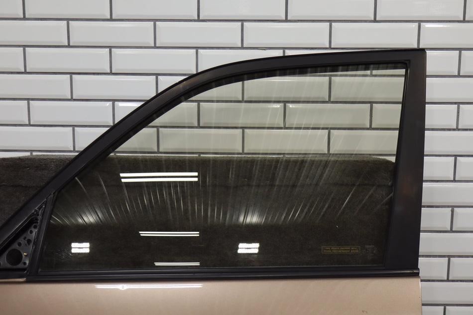 1998-2002 Toyota Land Cruiser J100 Left Front Door 4P3