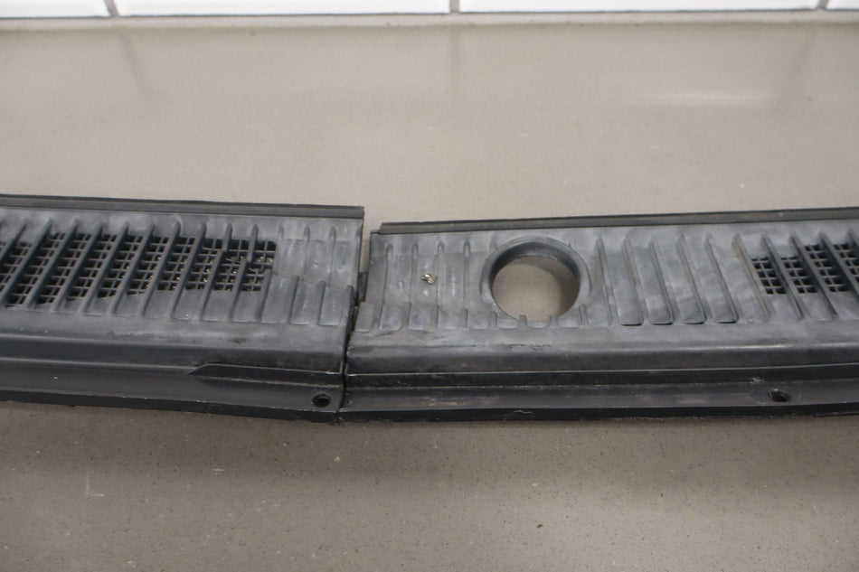 1999 Lexus LX470- Cowl Vent Panel