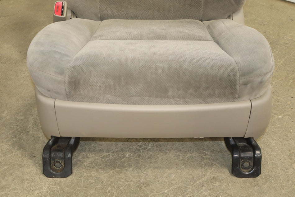 2005-2007 Toyota Sequoia Pair Front Seats OEM
