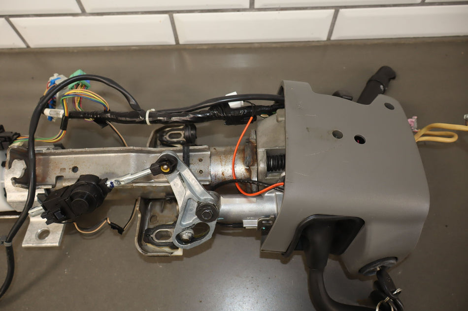 2010 Chevrolet Tahoe- Steering Column