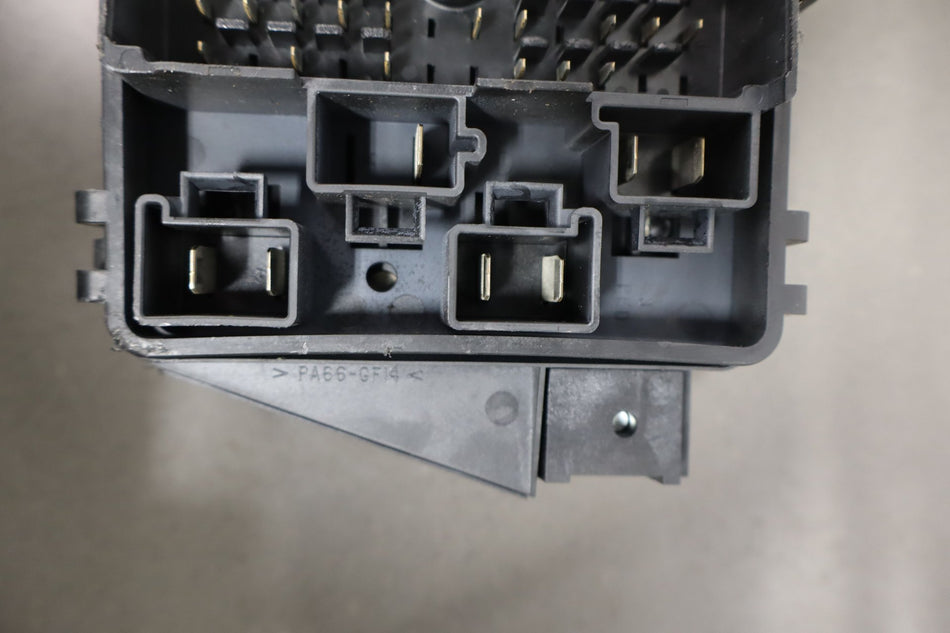 1997-2004 Chevrolet Corvette Cabin Fuse Box 19300118