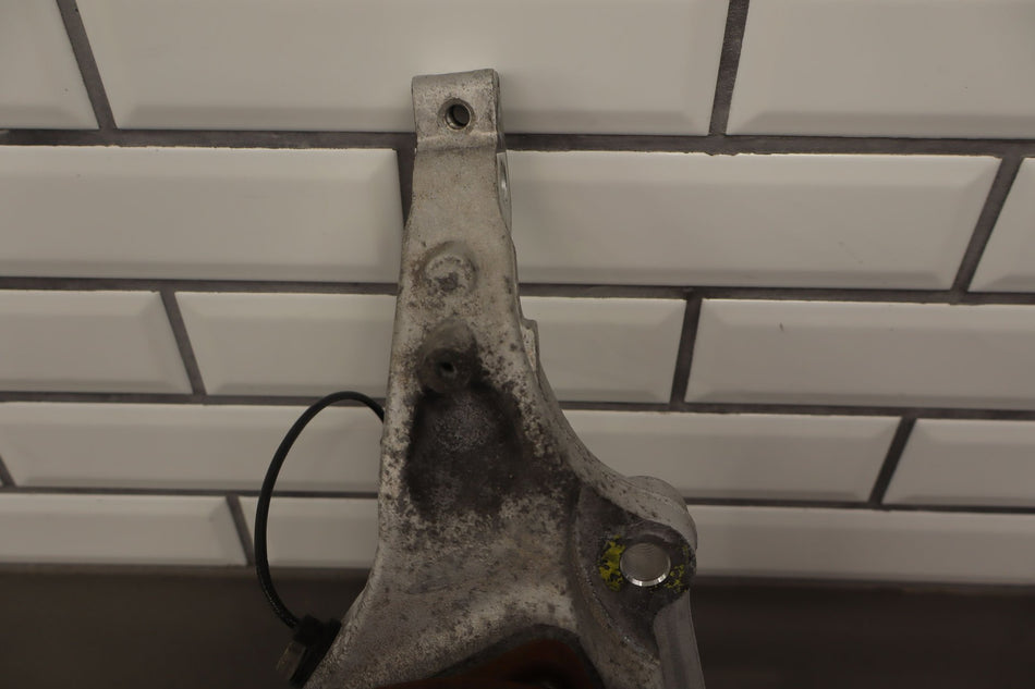 2013 Chevrolet Camaro- SPINDLE KNUCKLE FRONT