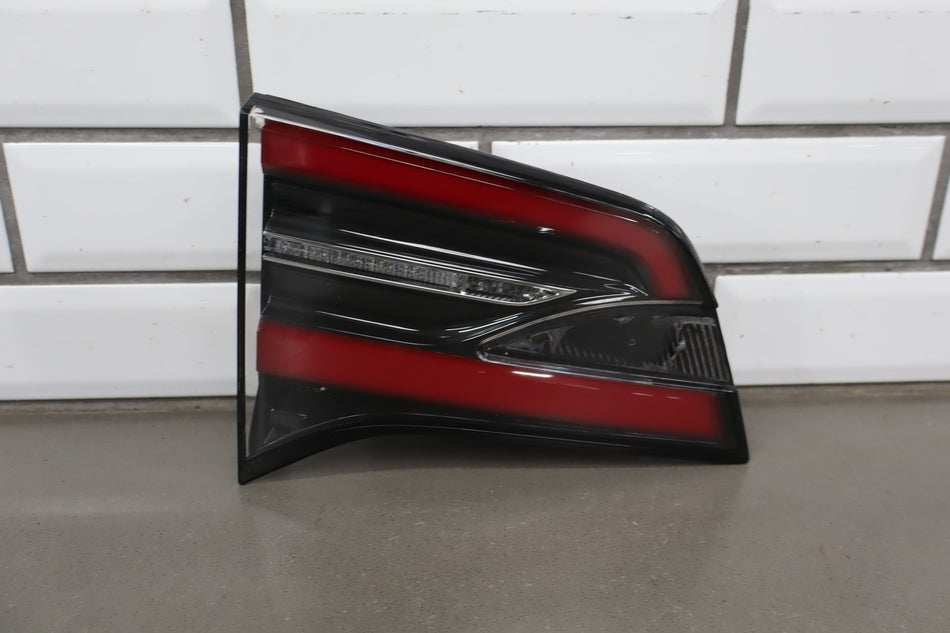 2016-2022 Tesla Model X Rear Left Inner Taillight Led Tail Lamp 1034336-00-B