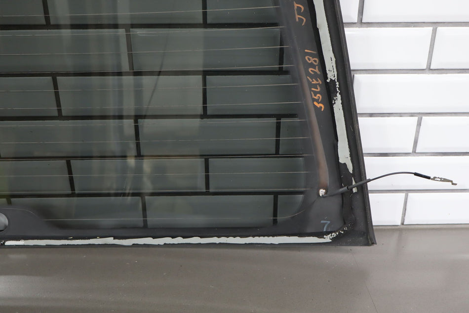 2005 Lexus GX470- Back Door Glass