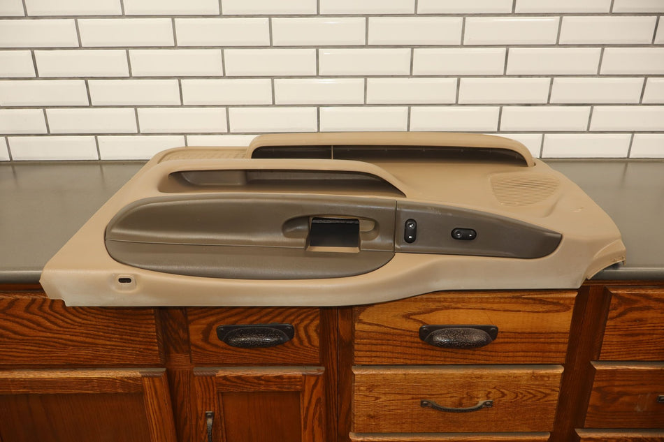 Right Front Door Trim Panel, 2005, Ford, F-250 Super Duty