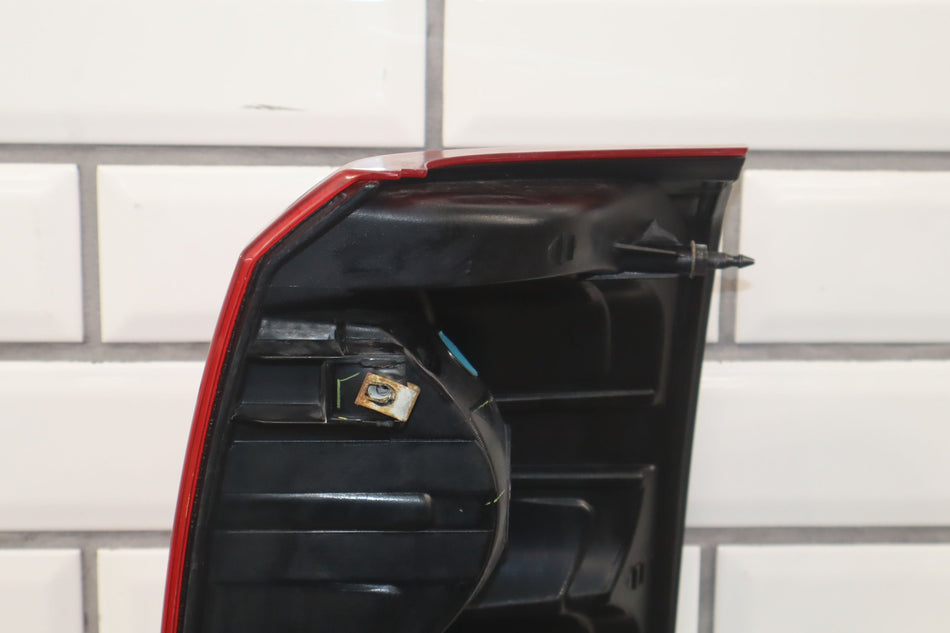 2007 Chevrolet Avalanche- TAIL LIGHT ASSEMBLY