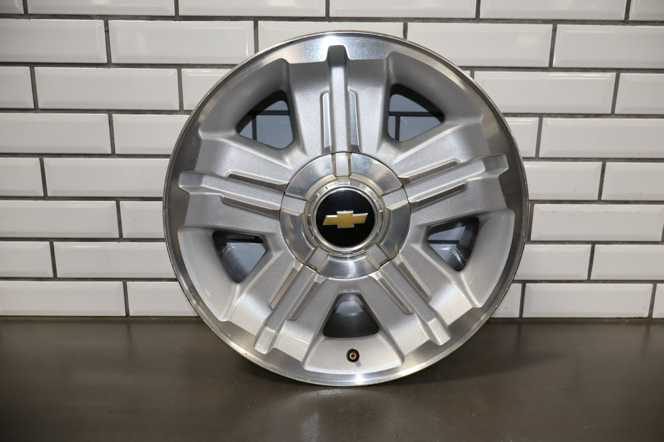 2008-2014 Chevrolet Tahoe Suburban Z71 18" Alloy Wheel 09598055 OEM