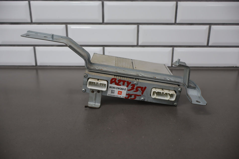 2002 Toyota Land Cruiser- Radio