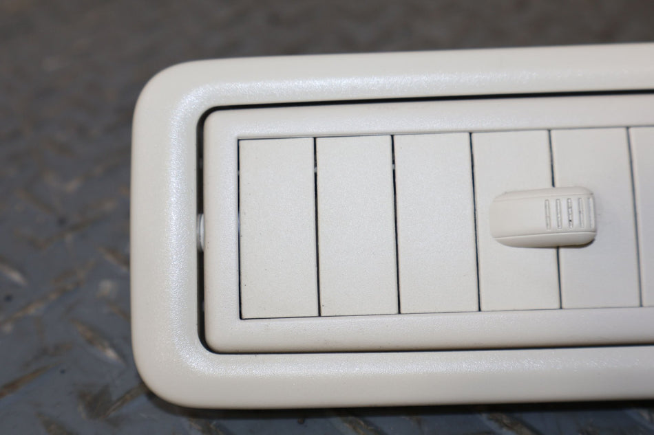 2010 Lexus GX460- Dash Vent