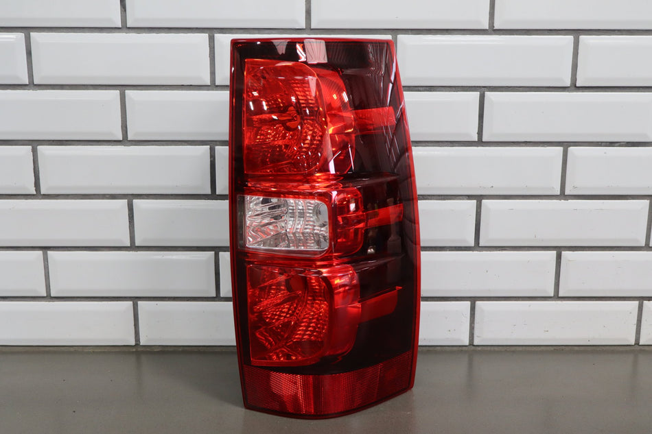 2007-2014 Chevrolet Tahoe Right Tail Light 22837924 OEM
