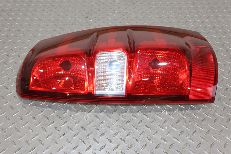 2011 Chevrolet Avalanche- Right Tail Light