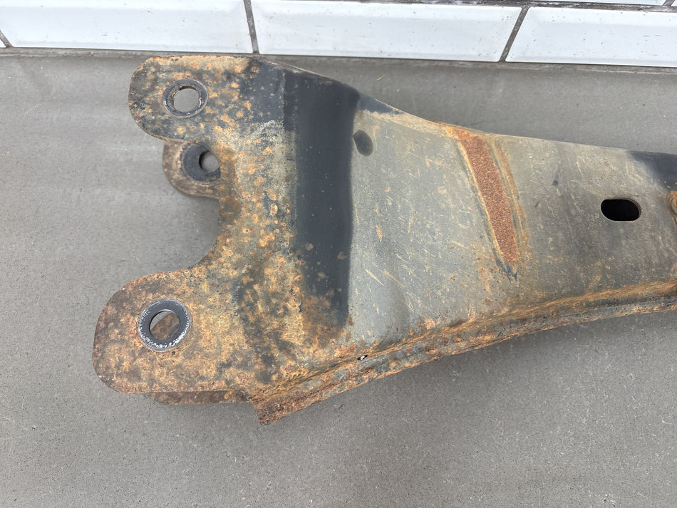 05-07 Ford F250 F350 Super Duty 4x4 Passenger Right Front Lower Radius Arm OEM