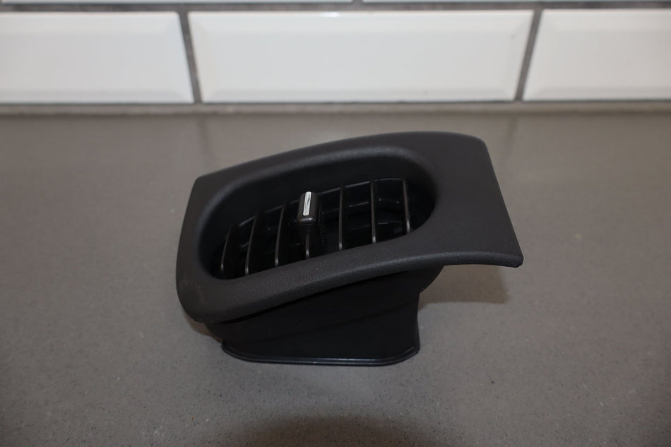 2005 Chevrolet Corvette- Dash Vent