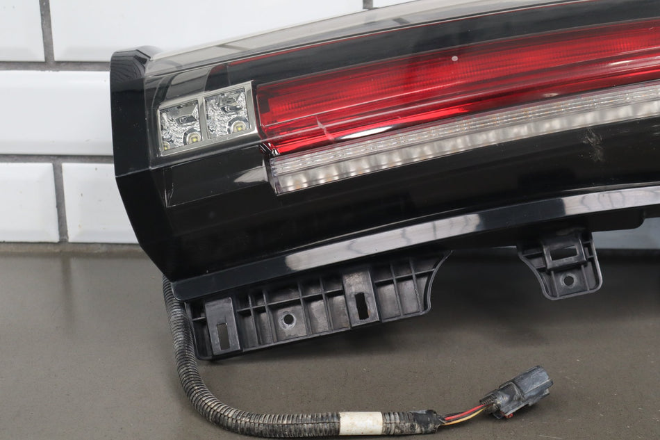 15-20 Cadillac Escalade Left LED Tail Light 84211920