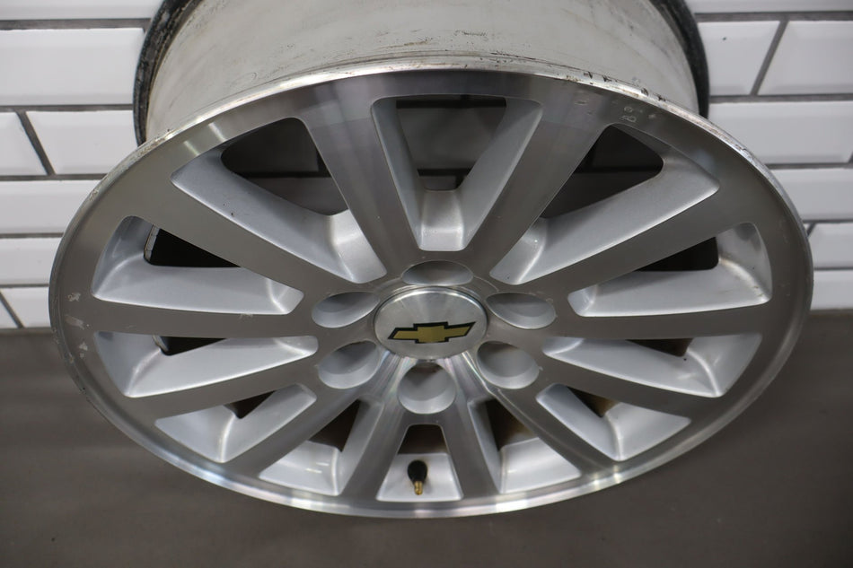 2010 Chevrolet Tahoe Wheel OEM