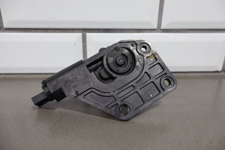 2017 Ford Expedition- Quarter Window Latch