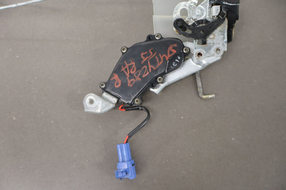 1991 Toyota Land Cruiser Right Rear Door Latch
