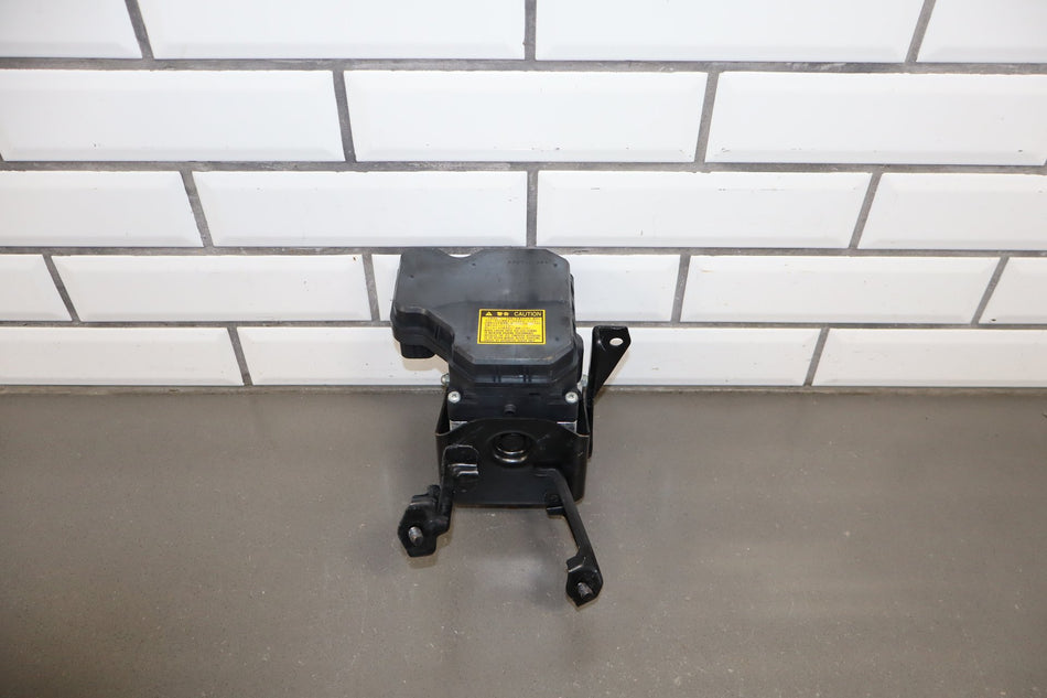 2006 Lexus LS430 ABS Brake Unit OEM